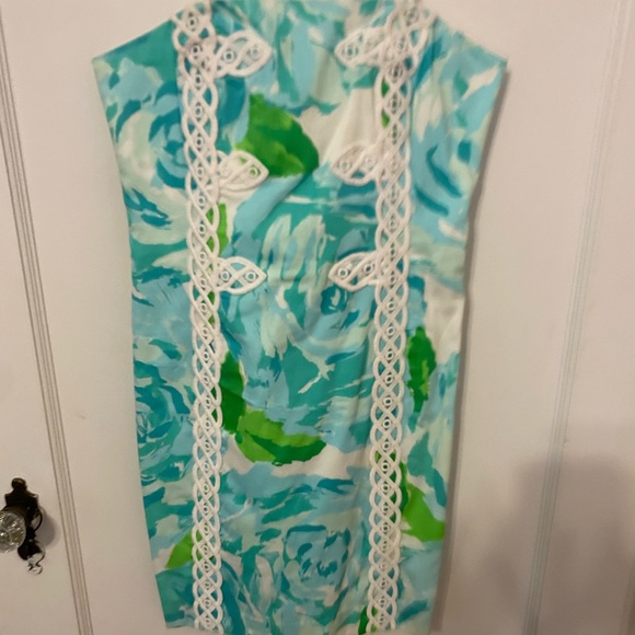 Lilly Pulitzer Womens size 4